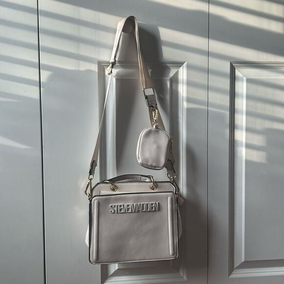 Steven Madden Vanilla Bevelyn Crossbody Bag - Picture 1 of 5